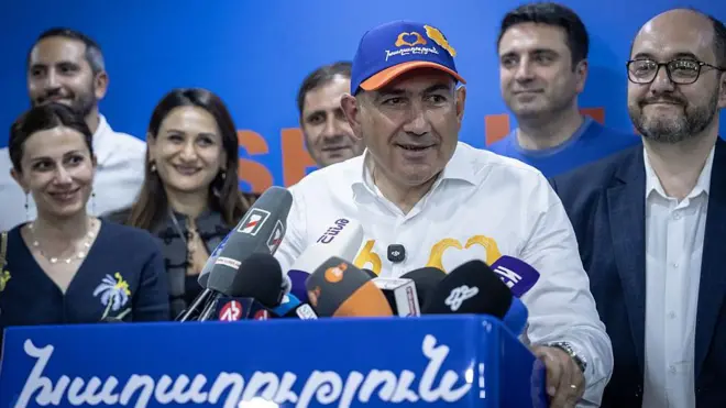 Nikol Paşinyan