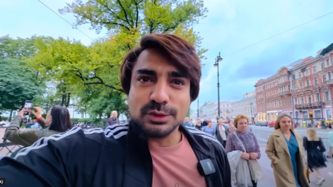 फ़ैसल ख़ान ने कई वीडियो शूट करके लोगों को रूस की सेना में काम करने के लिए आकर्षित किया