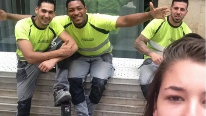 She snap selfies with men wey dey ask her for sex for one month