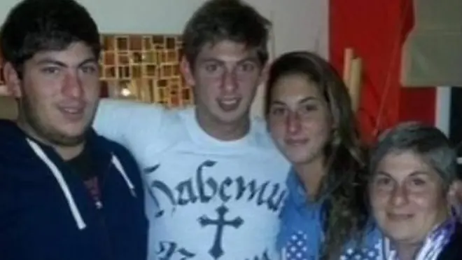 This is the photo the family chose to show to the jury of Emiliano Sala, second left, with his brother, sister and mother