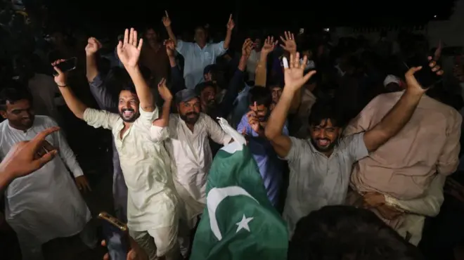 अरशद नदीम के घर में जश्न