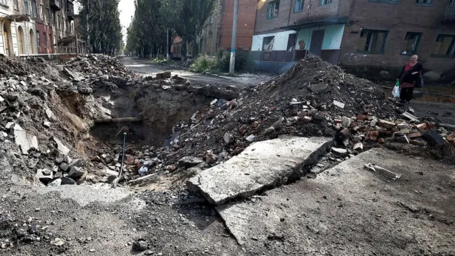 Российские снаряды и ракеты прилетают в Бахмут и днем, и ночью