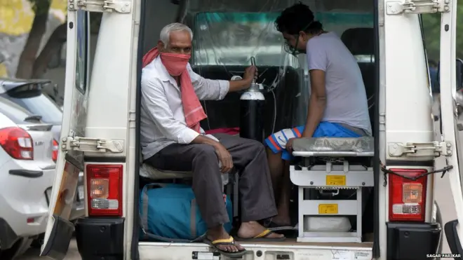 छत्तीसगढ़ के अस्पतालों में मरीजों की तादाद जितनी सुविधाएं मौजूद नहीं हैं