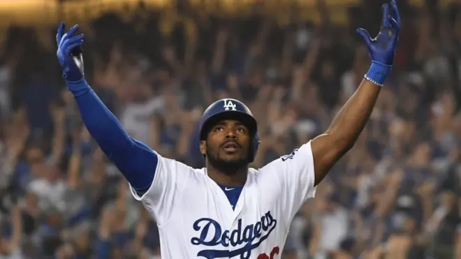 Yasiel Puig, estrella de los Dodgers de Los Ángeles, es uno de muchos cubanos que ha emigrado a EE.UU. para jugar al béisbol.