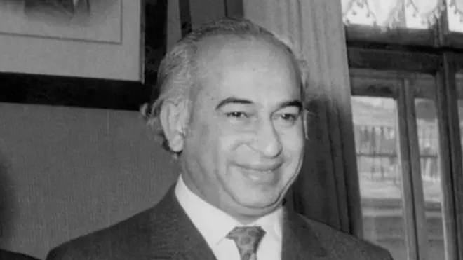 1971થી 1977 સુધી ભુટ્ટો વિવિધ પદો સાથે પાકિસ્તાનમાં સત્તામાં પર રહ્યા