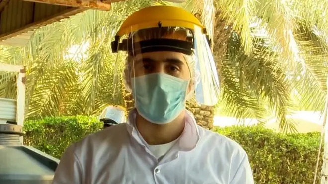 متطوعون ينظمون حملة تعقيم واسعة في الكويت