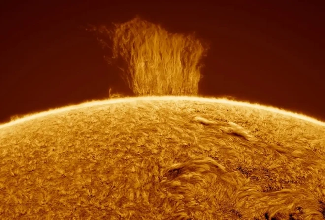 ภาพถ่ายปรากฏการณ์ Polar Crown Prominence เมื่อวันที่ 9 มี.ค. ที่ผ่านมา