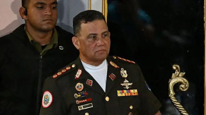 El ministro Gustavo González López en un acto en Caracas