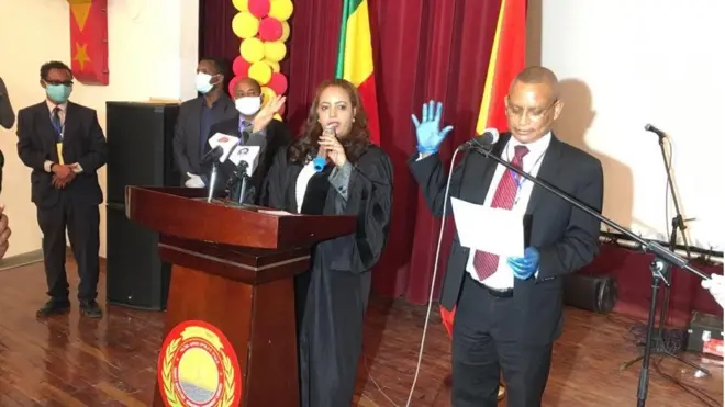 ዶ/ር ደብረጽዮን ገብረሚካኤል