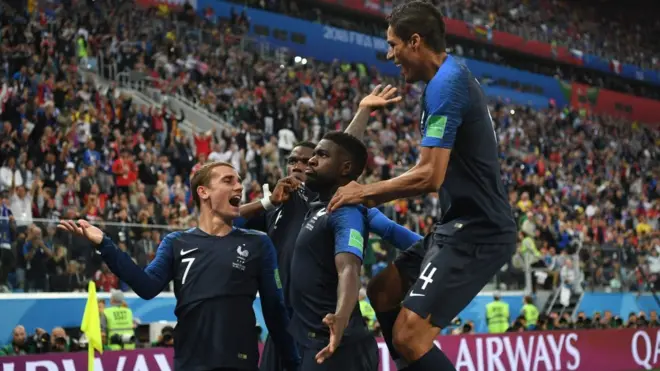 Французи стали першими фіналістами ЧС-2018