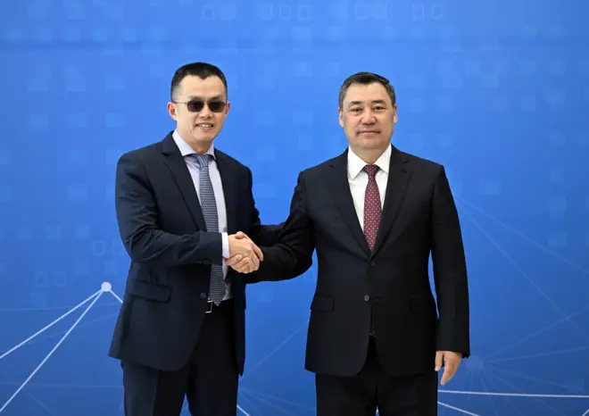 Садыр Жапаров жана Binance криптовалюта биржасынын негиздөөчүсү Чанпэн Чжао 