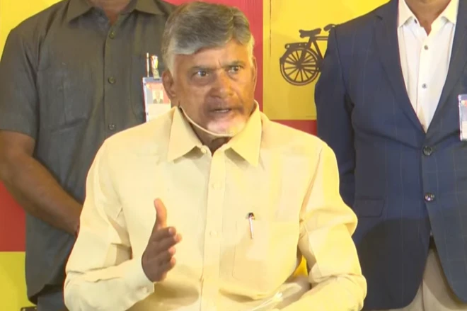 తెలుగు దేశం పార్టీ అధినేత నారా చంద్రబాబు నాయుడు