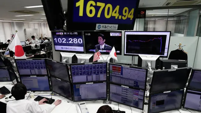 Азиатские рынки отреагировали на выборы в США обвалом