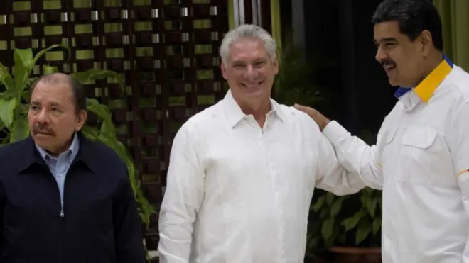 Miguel Díaz-Canel (centro) y Nicolás Maduro (derecha) son dos aliados de Daniel Ortega (izquierda)