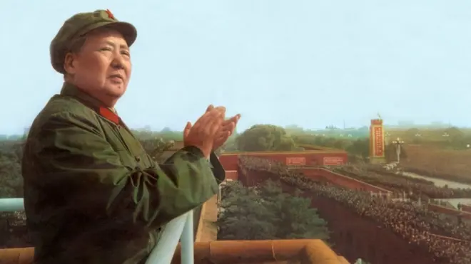 UNSPECIFIED : Mao Tse Toung (1893-1976) chinese president here during review of army of The Great Proletarian Cultural Revolution in Pekin, november 3, 1967 (Photo by Apic/Getty Images)