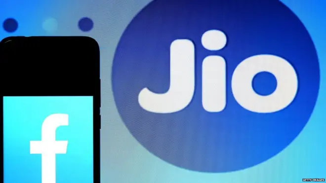 રિલાયન્સ જિયો તથા ફેસબુકના લોગોની તસવીર
