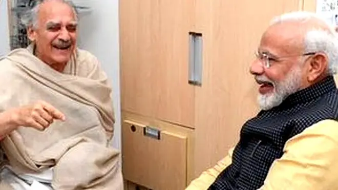 अरुण शौरी- नरेंद्र मोदी