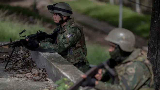 جنود في الجيش البرازيلي