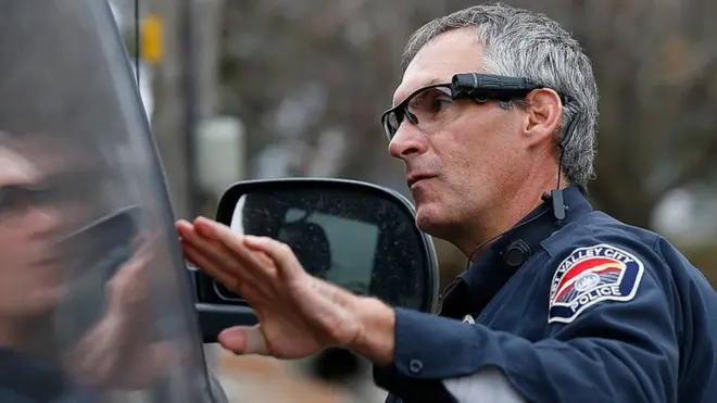 Los científicos estudiaron las imágenes registradas y las palabras que usaron los agentes.