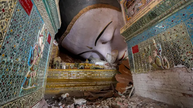 ငလျင်ကြောင့် မျက်နှာတော် မြေခခဲ့တဲ့ ဗုဒ္ဓရုပ်ပွားတော် 