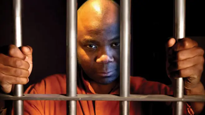 Rodney Sieh enjaulado