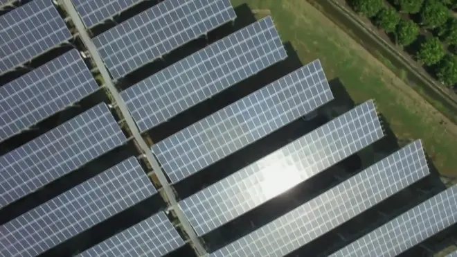Сонячна елекстростанція замість ферми
