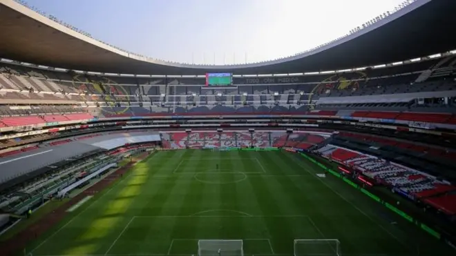 Le célèbre stade Azteca de Mexico.