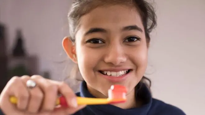 दात कितीवेळा घासावेत