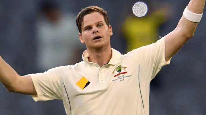 سٹیون سمتھ نے نو چوکوں کی مدد سے 100 رنز بنائے اور آؤٹ نہیں ہوئے