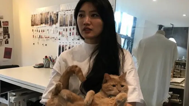 伦敦圣马丁毕业的台湾女设计师黄薇说：“工作室里一定要有猫来调剂心情。”