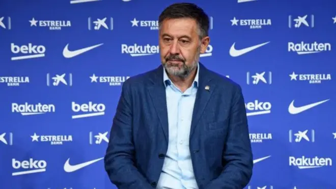 جماهير برشلونة دشنت حملة لإزاحة بارتوميو من منصبه فاستبق إقالته بالاستقالة