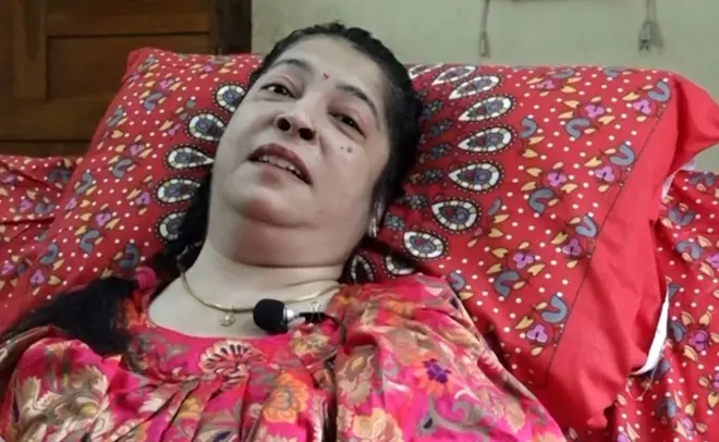 سیریبرل پالسی کے باوجود ٹیوشن سینٹر چلانے والی خاتون