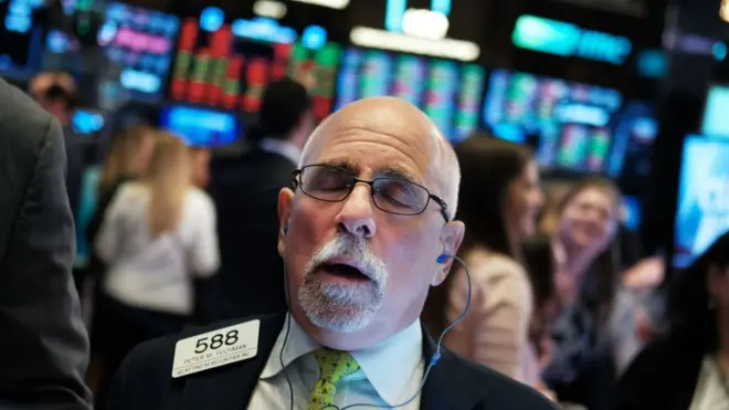 После решения ФРС американские фондовые индексы начали снижаться