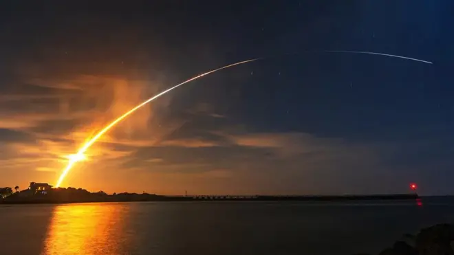 Ракета пролетіла на схід від Центру Кеннеді над Атлантичним океаном