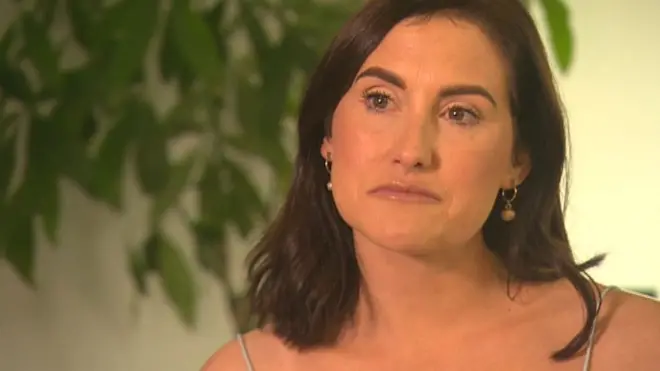 A Lois Walker le dijeron que tenía ansiedad por la salud cuando experimentó fuertes dolores de estómago.