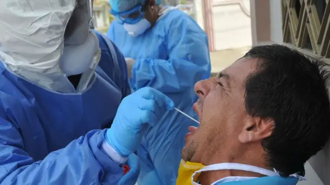 Ecuador tenía más de 11.000 casos confirmados de coronavirus, este jueves el país dijo que se duplicaron.