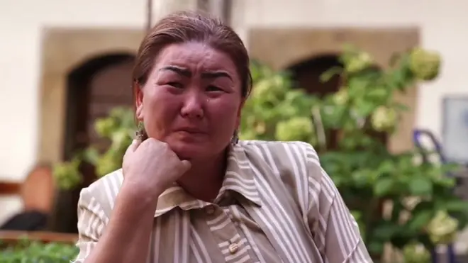 चीन के कथित री-एजुकेशन कैंपों में रेप और यातनाओं की आपबीती.