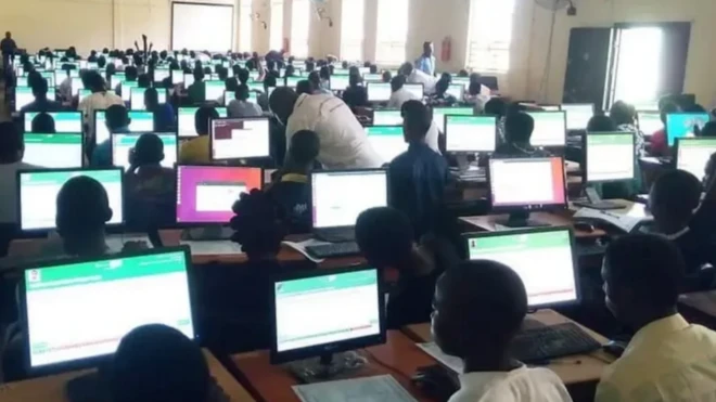 Awọn akẹkọọ to n se idanwo UTME