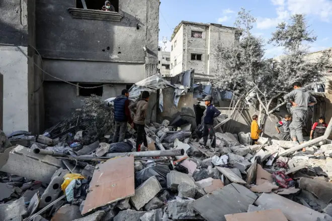 غارات إسرائيلية على قطاع غزة