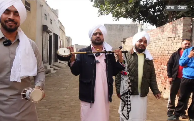 'फोक टर्बेनेटर्स'