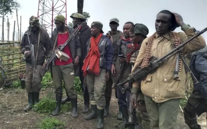 Imwe mu mafoto BBC yagenzuye ikayemeza, yerekana abarwanyi ba Twirwaneho bagaragaza ko bafashe agace ka Point-Zero