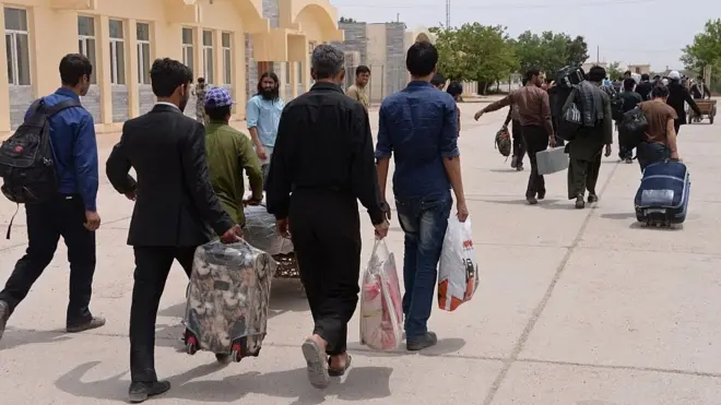 والی هرات گفته که مرز اسلام قلعه بر روی مسافران بسته است