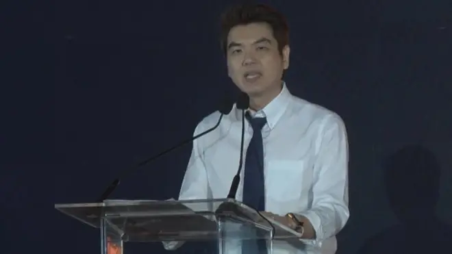 ปิยบุตร แสงกนกกุล