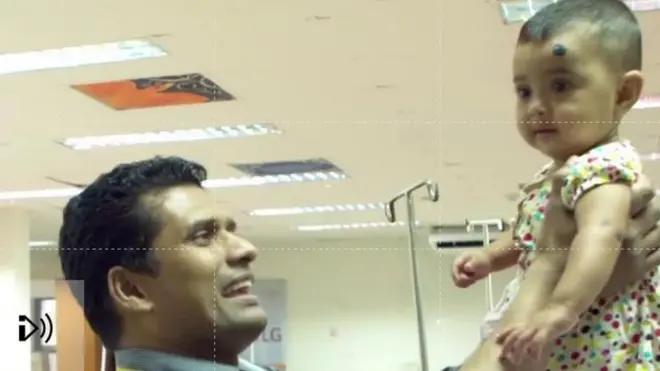 શેમ્પૂની બોટલ, પ્લાસ્ટિકની નળી દ્બારા નવજીવન