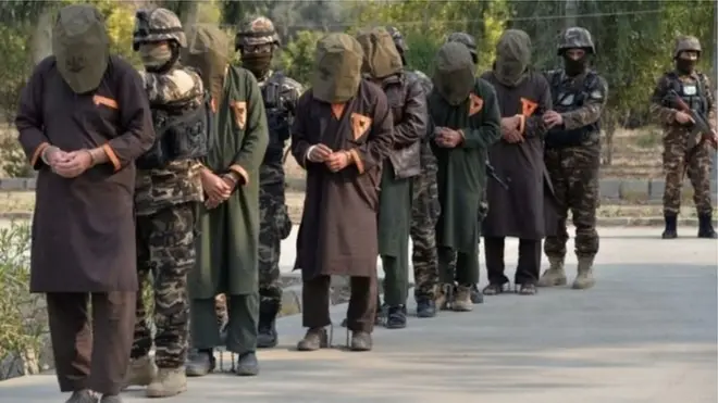 د زندانیانو تبادله د افغان سولې د بهیر یوه پیچلې برخه ده