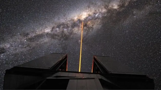 Şili'deki Çok Büyük Teleskop S2 yıldızının hareketlerini inceledi.