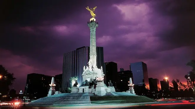 Rivas Mercado diseñó uno de los monumentos más representativos de la CDMX: el "Ángel de la Independencia".