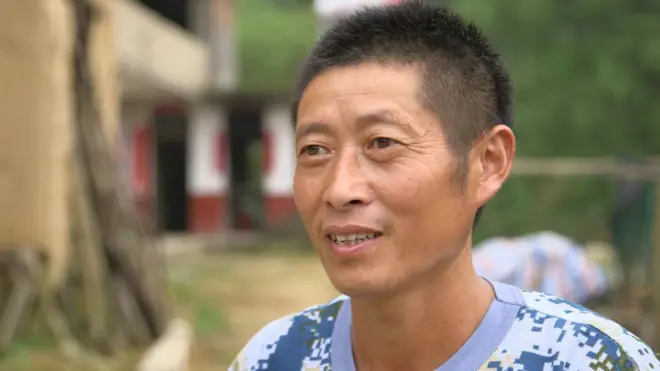 තනිකඩ ගම්මානයේ ජීවත් වන තනිකඩයෙක් ශිඕන් ජිගෙන්.