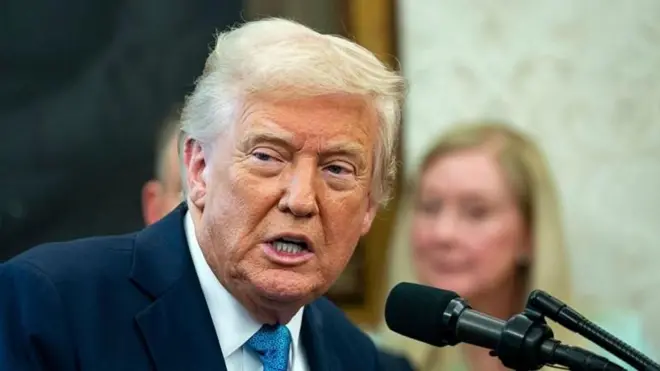 भारत आणि पाकिस्तान दोन्हीं देशांशी आपलं जवळच नातं असल्याचं डोनाल्ड ट्रम्प म्हणाले.