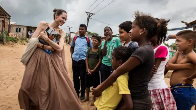 Ngôi sao Hollywood Angelina Jolie có chuyến đi dài hai ngày để gặp những người di cư Venezuela tại Colombia